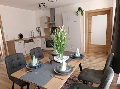 Edelsbacher Ferienhaus mit eigenen Garten