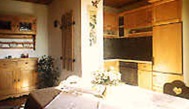 Falcon apartment with balcony, very cozy! - Anna Laireiter