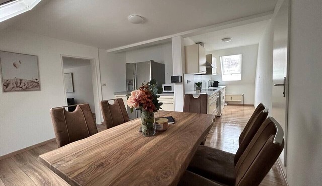 FarawayHomes Studio Bruck #5