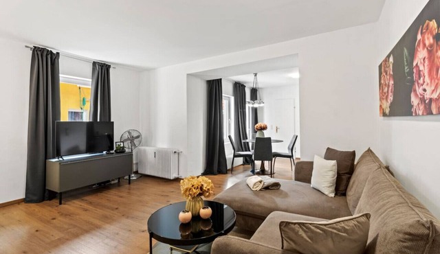 FarawayHomes Studio Bruck #4