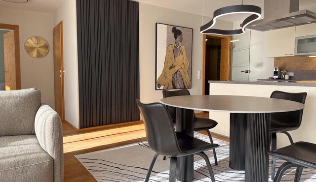 "FOUR" - Premium Apartments Seekirchen, Stilvolle 3-Zimmer Wohnung mit Balkon
