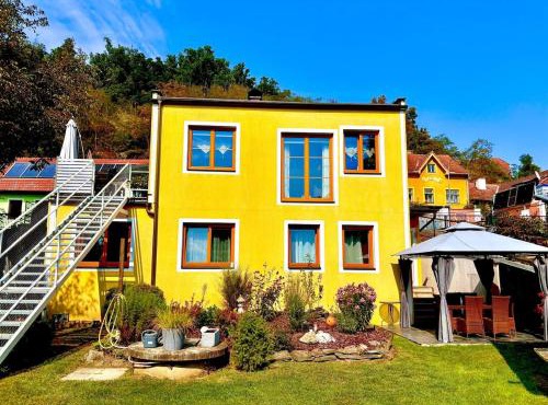 Haus am Fluss