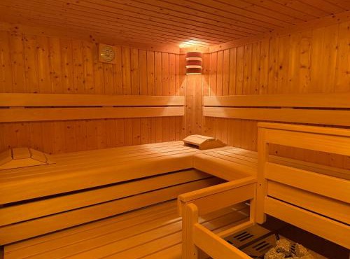 "Haus im Grünen" Ferienhaus mit Sauna direkt am Ossiacher See und an der Gerlitzen Alpe