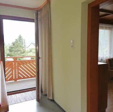 HAUS RUSSOLD - FEWO11 mit Balkon in entspannter Atmosphäre - GRÜNER SEE
