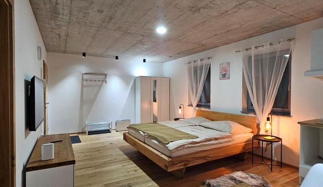 Hoch2 Apartment - Modern, komfortabel & 24h Self-Check-in mit Parkplatz