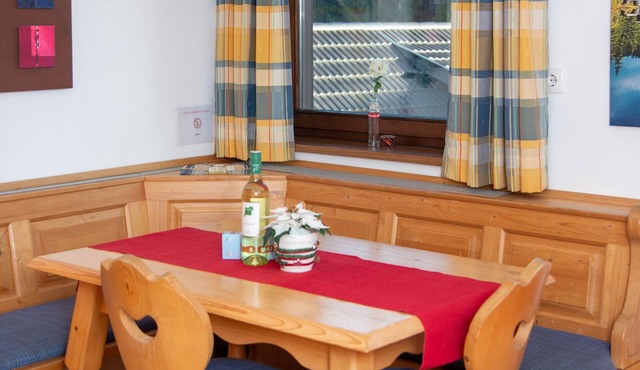 Holiday Apartment 'Seifterhof - No 2' with Mountain View, Shared Terrace and Wi-Fi