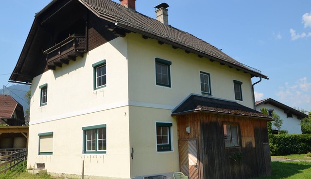 Holiday Home 'Gästehaus Manuela' with Mountain View, Private Garden & Wi-Fi