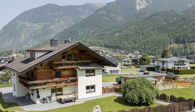 Holiday home in Umhausen with swimming pool