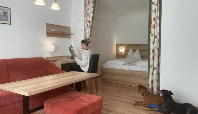 Hotel Reitzentrum Hausruckhof e U