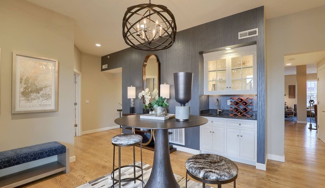 Luxury Lancaster Downtown Condo - 3 blocks from Central Market! in Lancaster