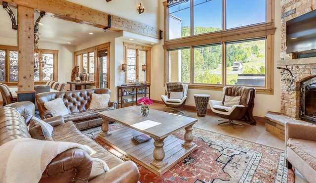 Mountain Elegance, Location, Luxury -Ski-In-Ski-Out -Village Core - 5 Suites! in Telluride
