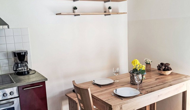 Nice apartment for 6 guests with WIFI, pool, TV, terrace, pets allowed and parking