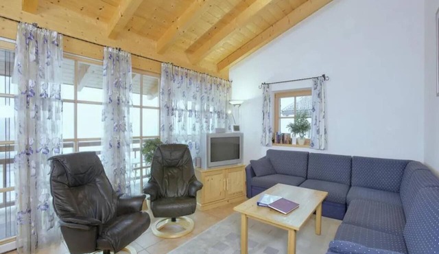 Quiet Alpine Cottage for 9 with Suana in Wald-Königsleiten