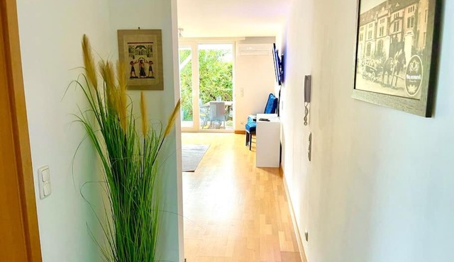 Schöne Wohnung mit eigenen Eingang und Terrasse