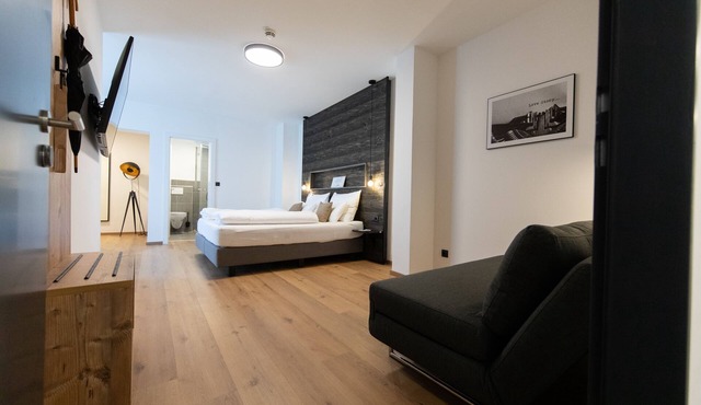 Self-Check-in Hotel VinoQ Zistersdorf