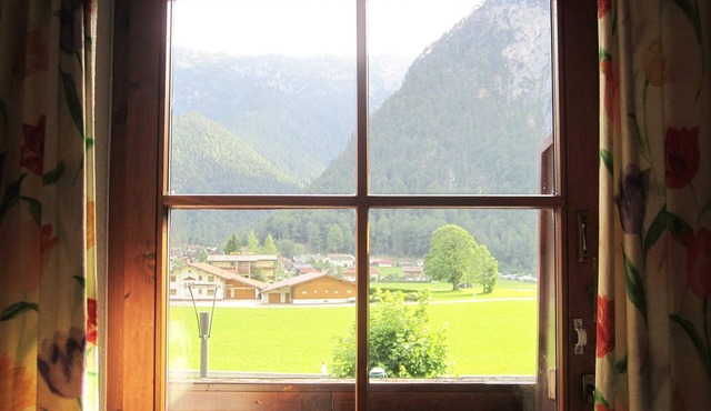 Single room (12 m²) - balcony from 7 nights - Hotel Klingler - adjoining building in Maurach am Achensee