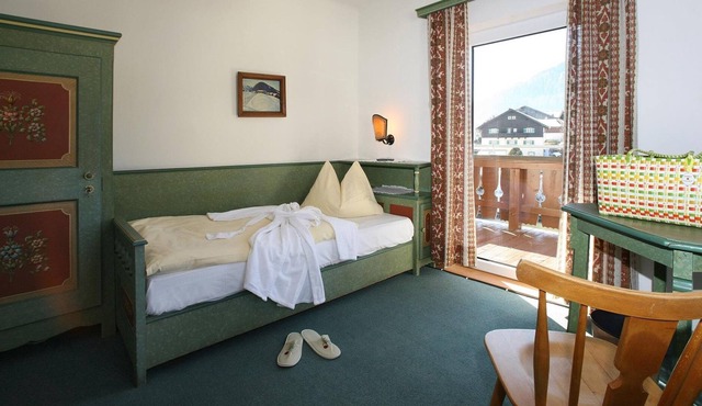Single room with fl. Water - Alpenblick, guesthouse in Krössenbach