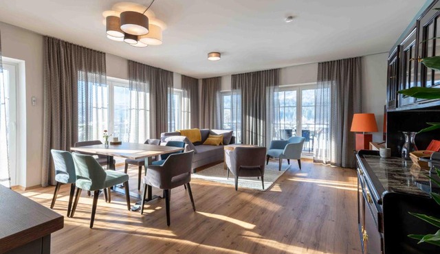 SINGULAR - Mountainview Apartments