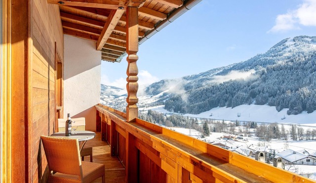Spacious apartment for groups in Tyrol