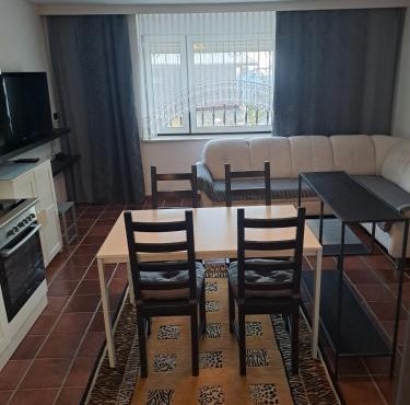 STUDIO Apartment, 34sqm, 1-2 guests, free parking & self check-in
