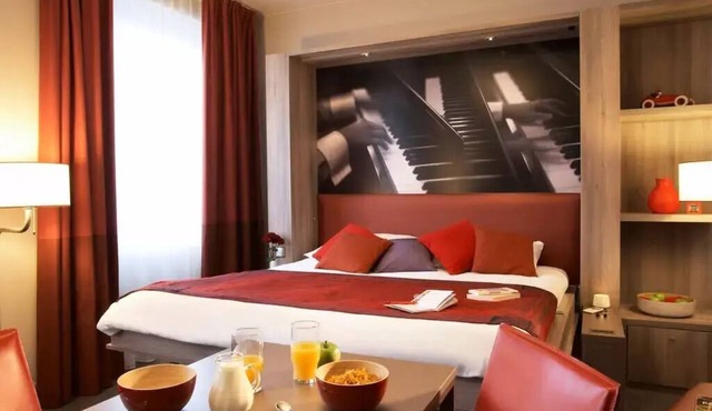 Studio for 2 People - City View