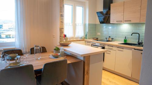 Tom s Apartment I