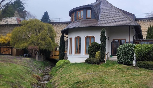 Vacation Home in the Vienna Woods—Your Private Retreat Near Vienna, Surrounded by Woods and a Stream