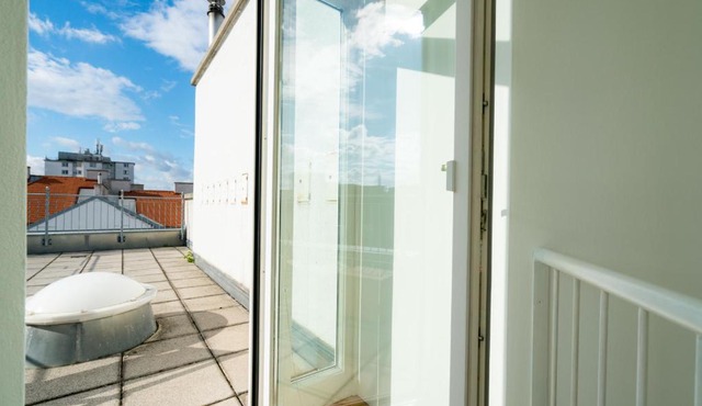 Vienna Residence | Terrific apartment with a phenomenal roof terrace just opposite Belvedere Castle