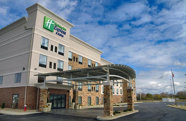 Holiday Inn Express Sidney Ihg Hotel 