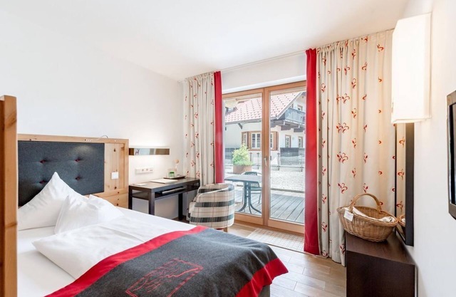 "Sunrise" Grand Lit-NEW! incl. half board up to 2 N. - Hotel Inntalerhof