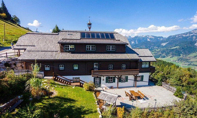 Michaelerberg Apartment | 120 m² Apartment ∙ 2 bedrooms ∙ 4 guests