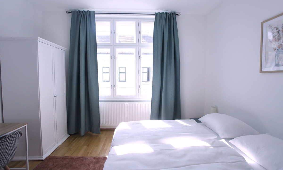 Brigittenau Apartment | Geräumige Wohnung Nähe Augarten mit Balkon