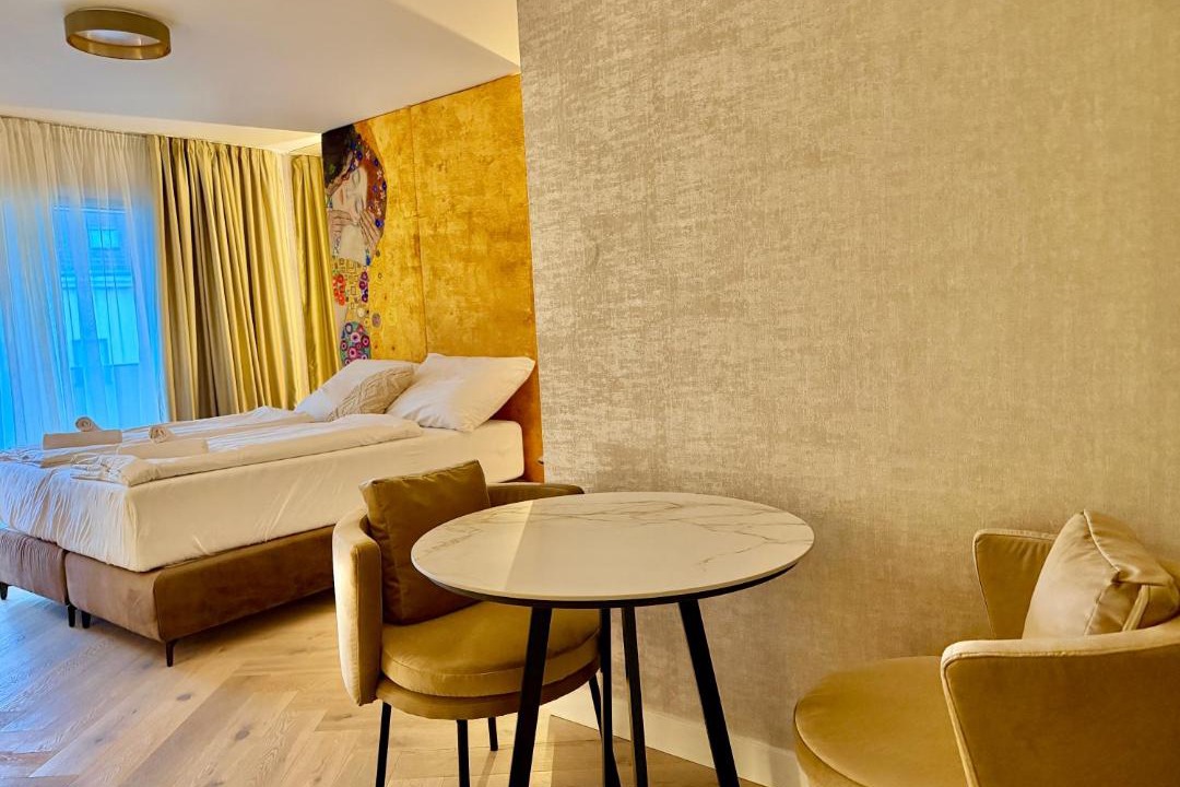 Liesing Apartment | Luxury Apartment LEGRAND with Garden