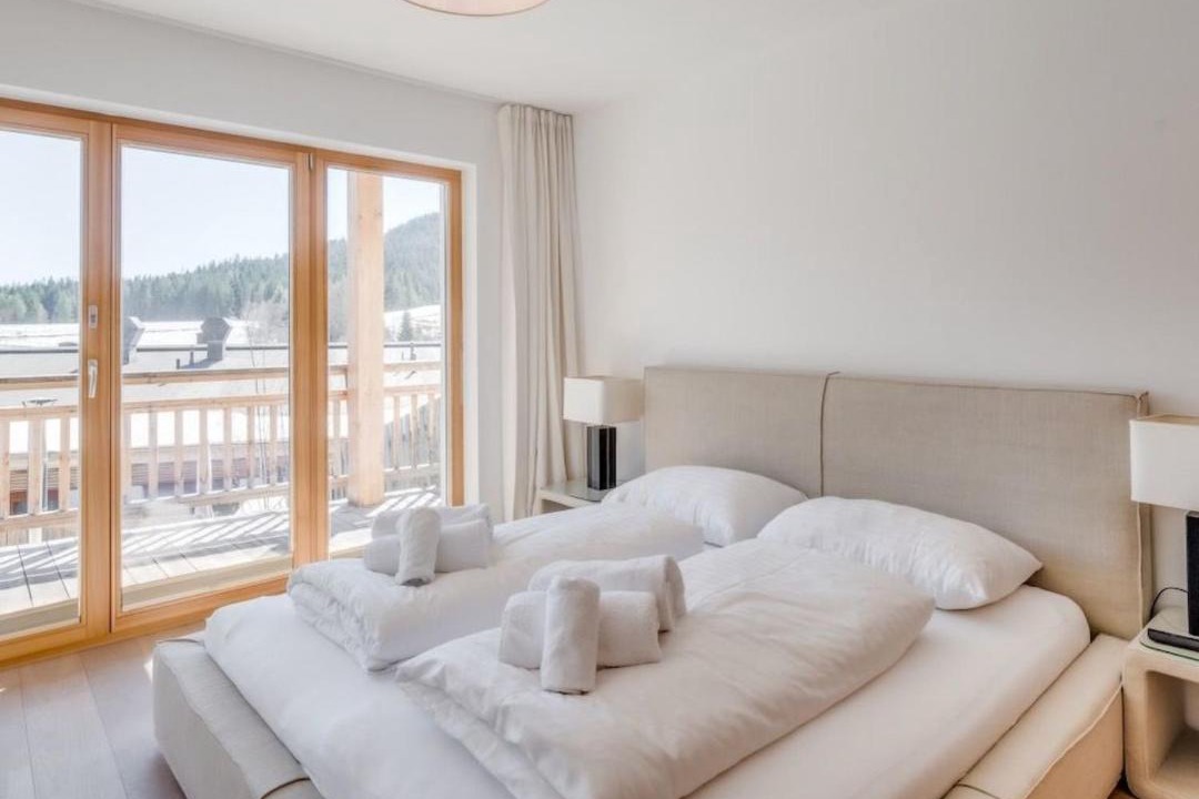 Seefeld in Tirol Apartment | Apartment Luxus Chalet Bergblick - zentral in Seefeld- Tirol by Interhome