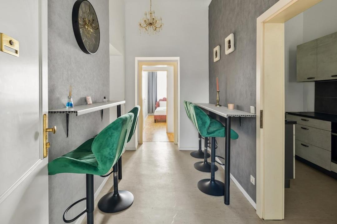 Rudolfsheim-Funfhaus Apartment | Industrial Soul Vienna - near center