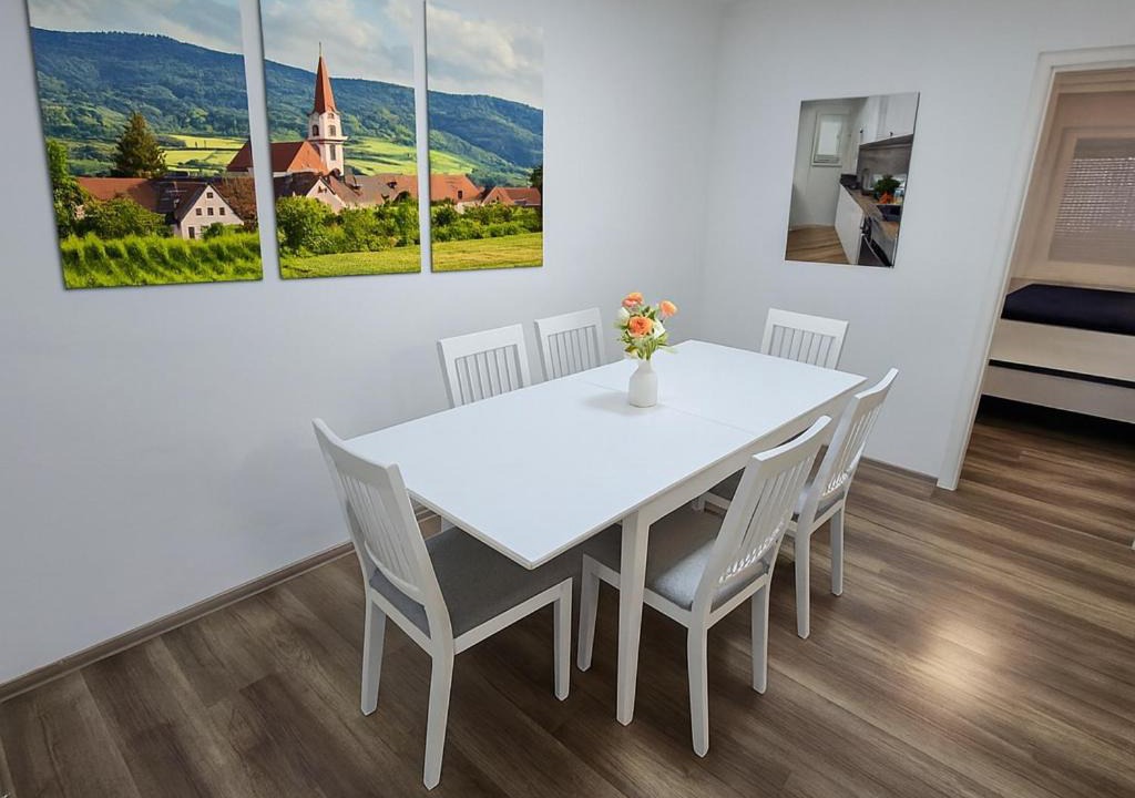 Bruck an der Leitha Apartment | House with garden near Vienna & airport