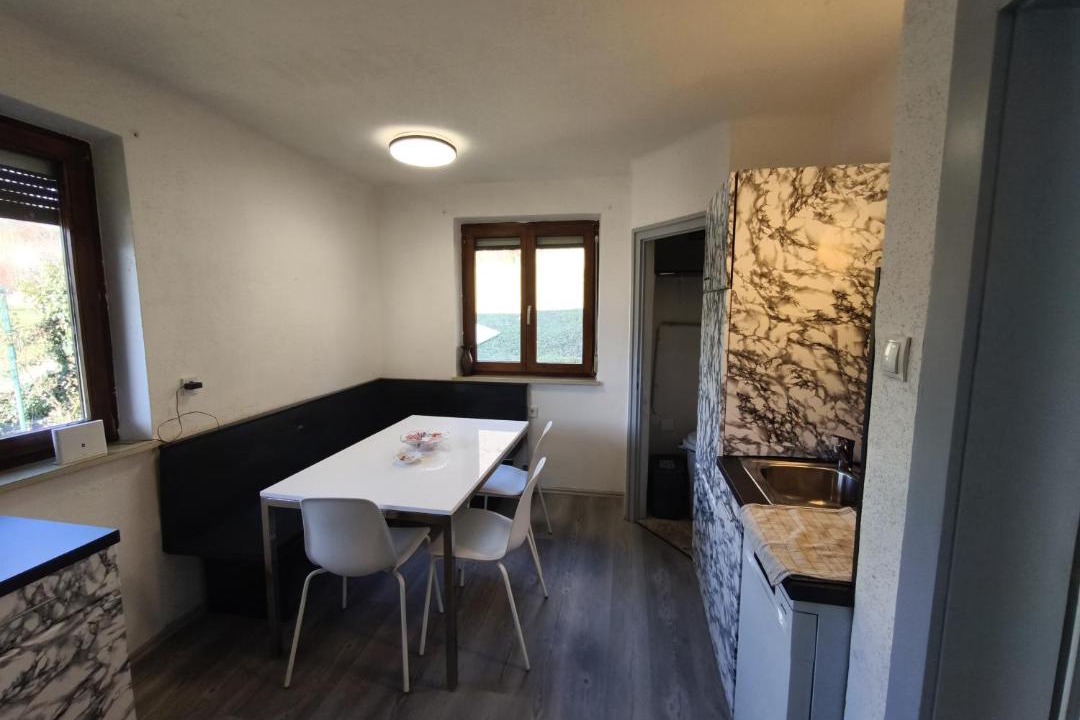 Hoetting House | Spacious Room in Modern Flat