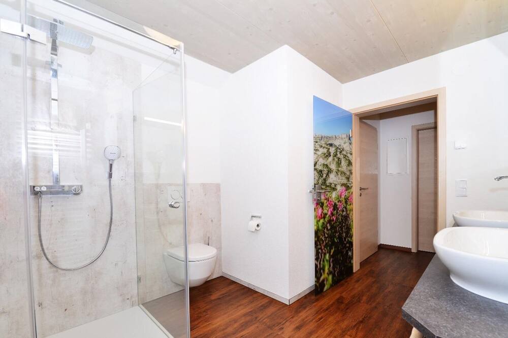 Photo of Bathroom in Riezlern