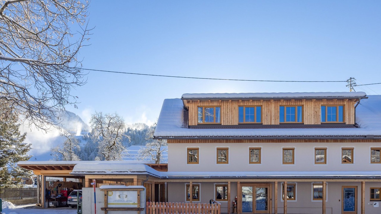 Photo of Outdoor in Tropolach