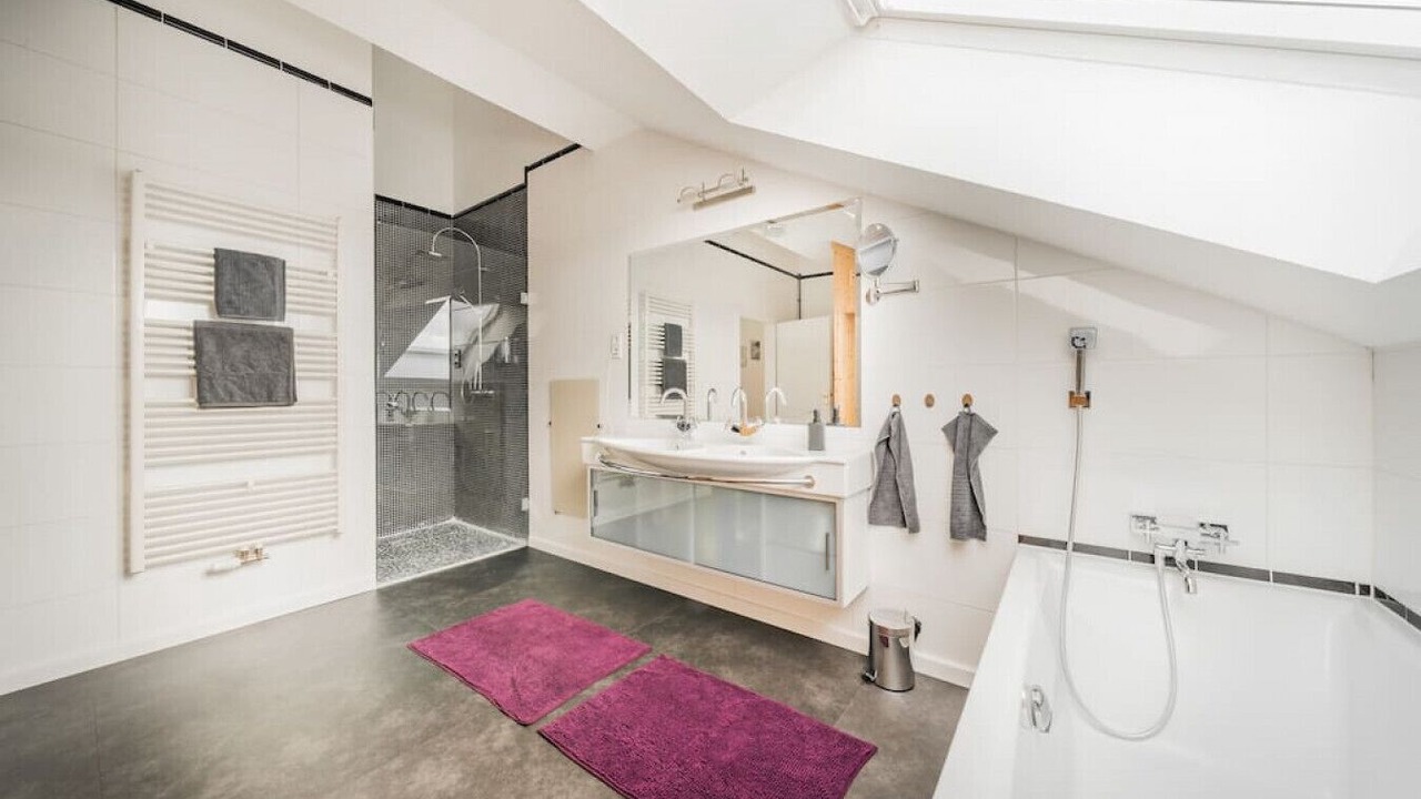 Photo of Bathroom in Funfhaus