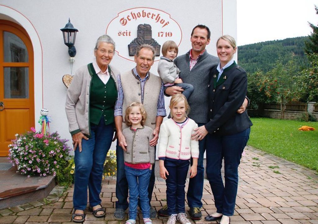 Photo of Others in Lintsching