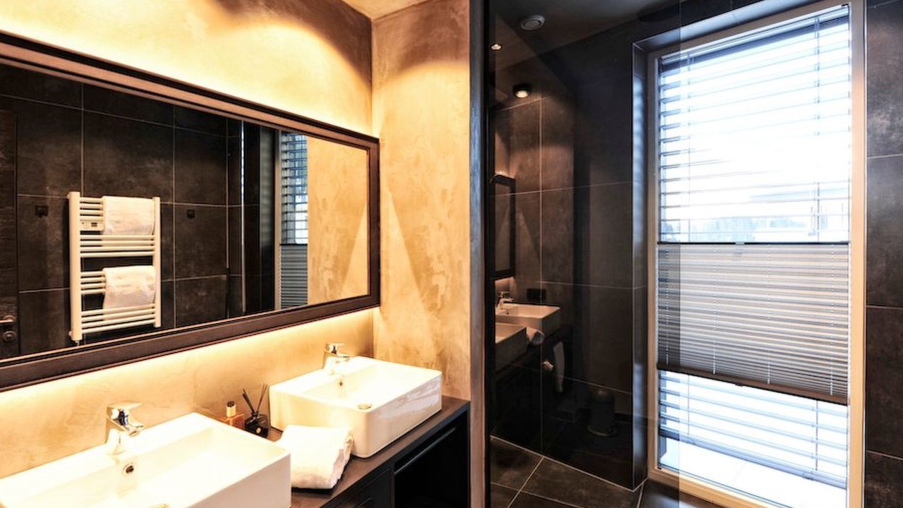 Photo of Bathroom in See