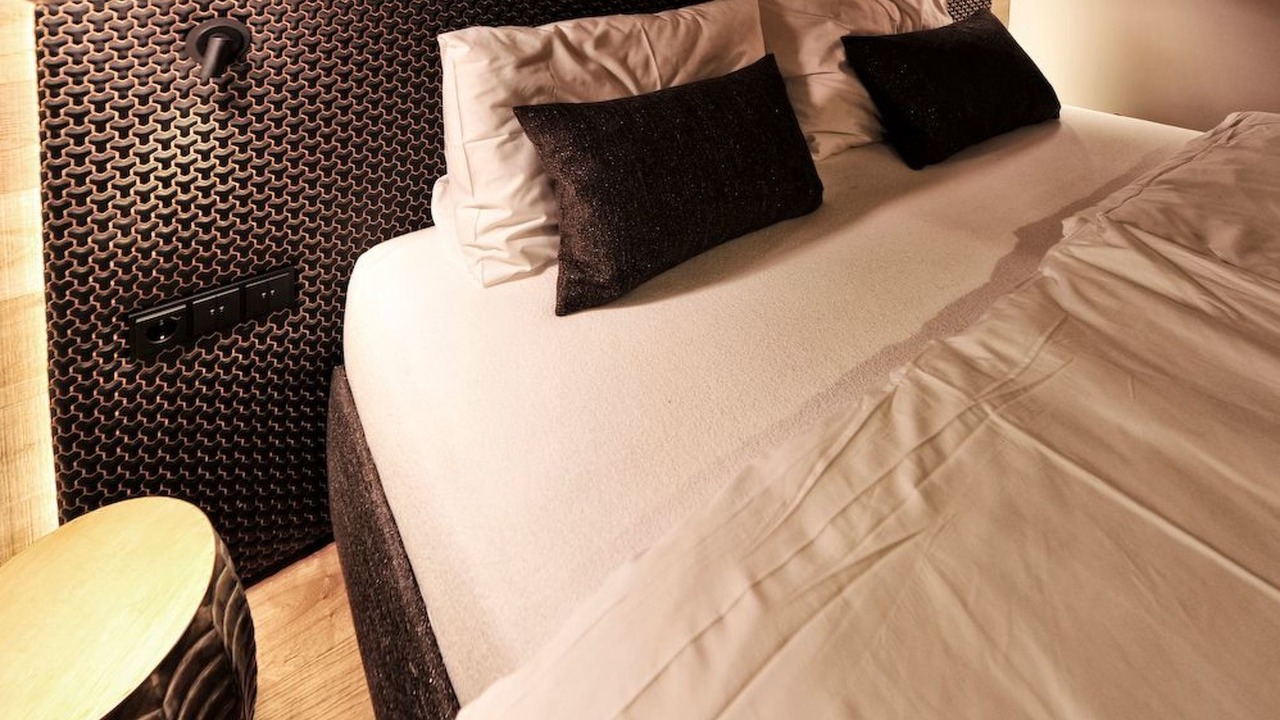 Photo of Bedroom in See