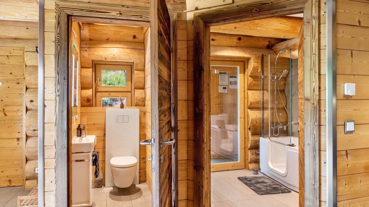 Photo of Bathroom in Woergl