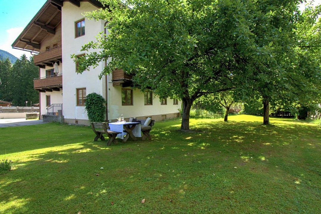 Photo of Others in Schonbach
