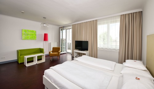 Double Room, Balcony (Monkey Balcony)