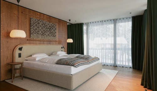Deluxe Suite, Balcony, City View