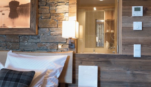 Luxury Studio Suite, Balcony, Lake View