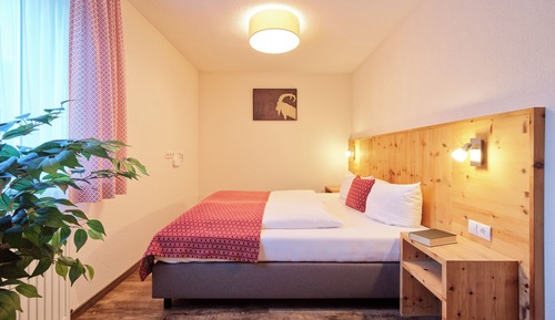 Superior Apartment, 1 King Bed with Sofa bed, Balcony, Mountain View