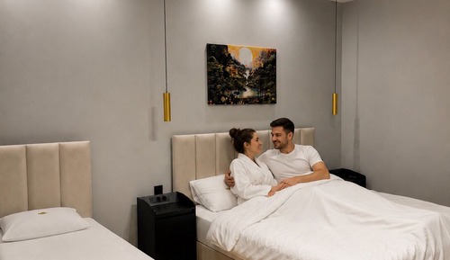 Deluxe Condo, 3 Twin Beds, Kitchen, City View